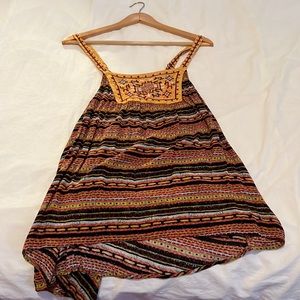 MULTICOLOR TANK WITH EMBROIDERY AND ADJUSTABLE CRISS CROSS BACK